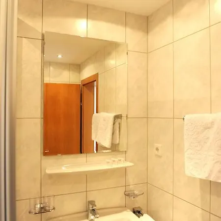 招待所 奥林匹亚旅馆 3*