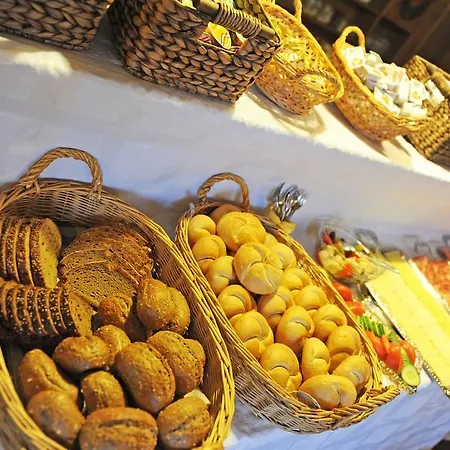 招待所 奥林匹亚旅馆 3*